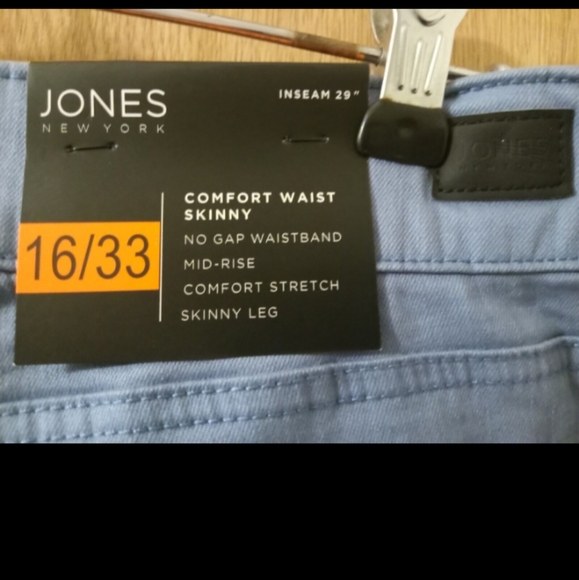 NEW Jones New York Women’s  Tummy Control Pull On Strait Leg - Picture 3 of 3